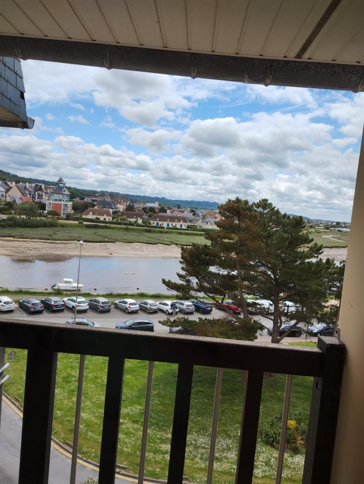 Appartement Vu Sur Mer Cabourg Buitenkant foto