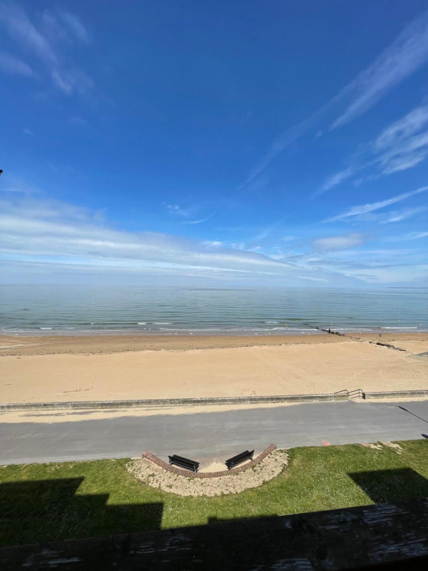 Appartement Vu Sur Mer Cabourg Buitenkant foto